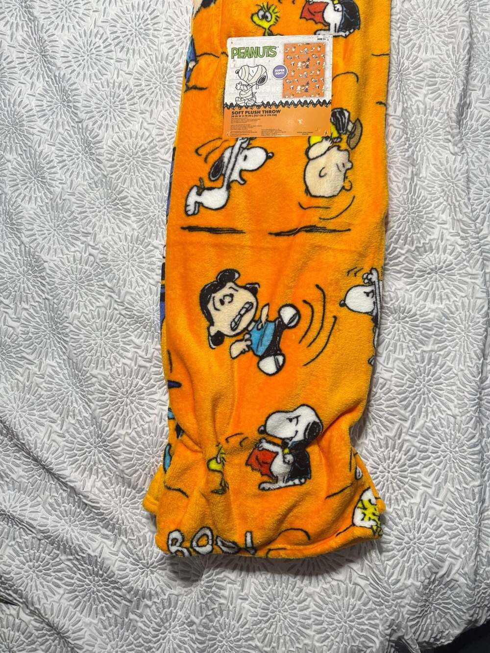 Peanuts Snoopy Halloween Soft Plush Throw Blanket 50 in W x 70 in L